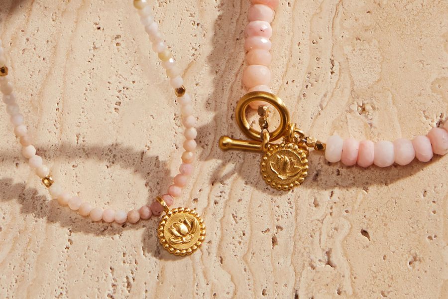 How the Lotus Flower Can Help You Meditate