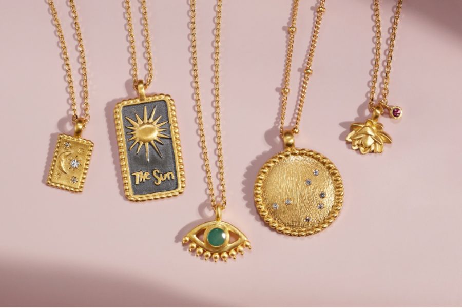 The Art of Mindful Gifting: Spiritual Jewelry Ideas