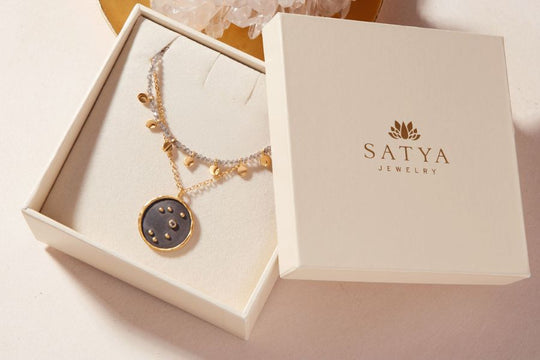 Personalized Zodiac Jewelry for the 2025 Holiday Season