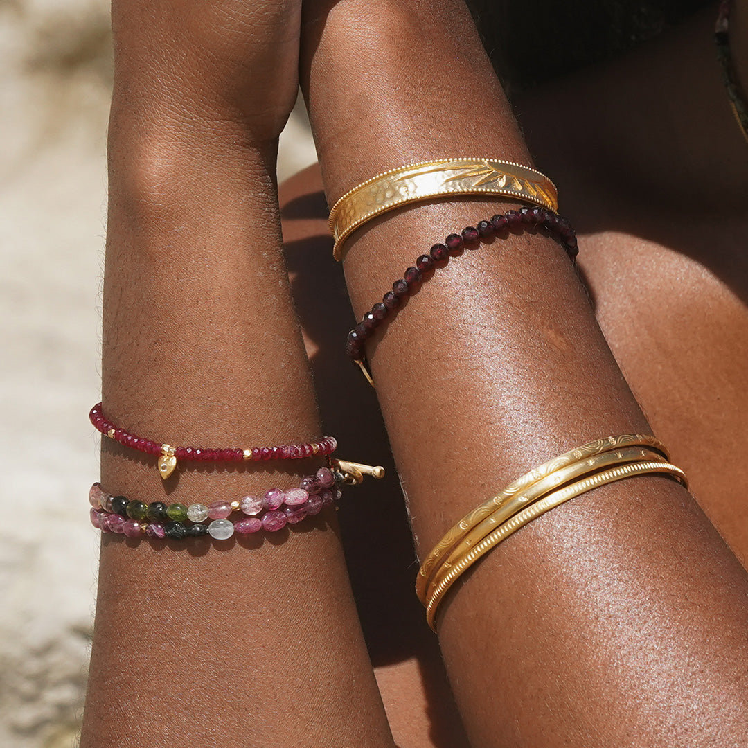 Healing Heart Red Onyx Heart Bracelet | Satya Jewelry