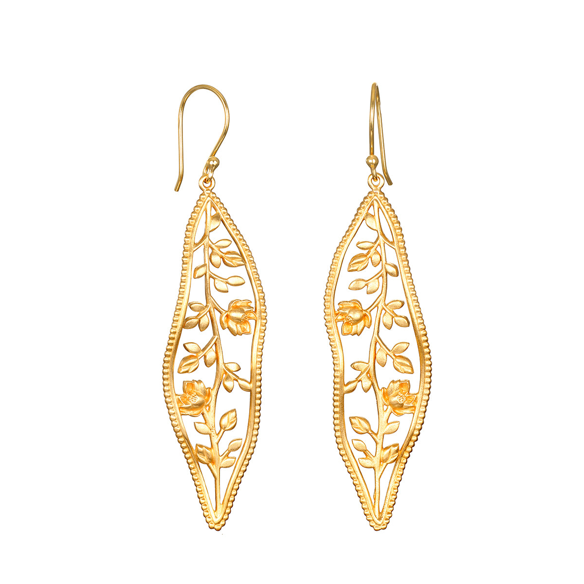 The Expanding Beauty Lotus Earrings feature delicate, open-work designs inspired by lotus flowers, symbolizing transformation and new beginnings. These spiritual jewelry pieces are perfect for meditation, serving as meaningful talismans for manifestation and protection in yoga practices.