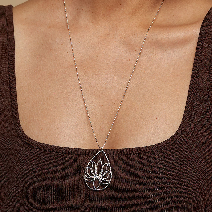 【専用】strong ネックレス  LOTUS SILVER NECKLACE