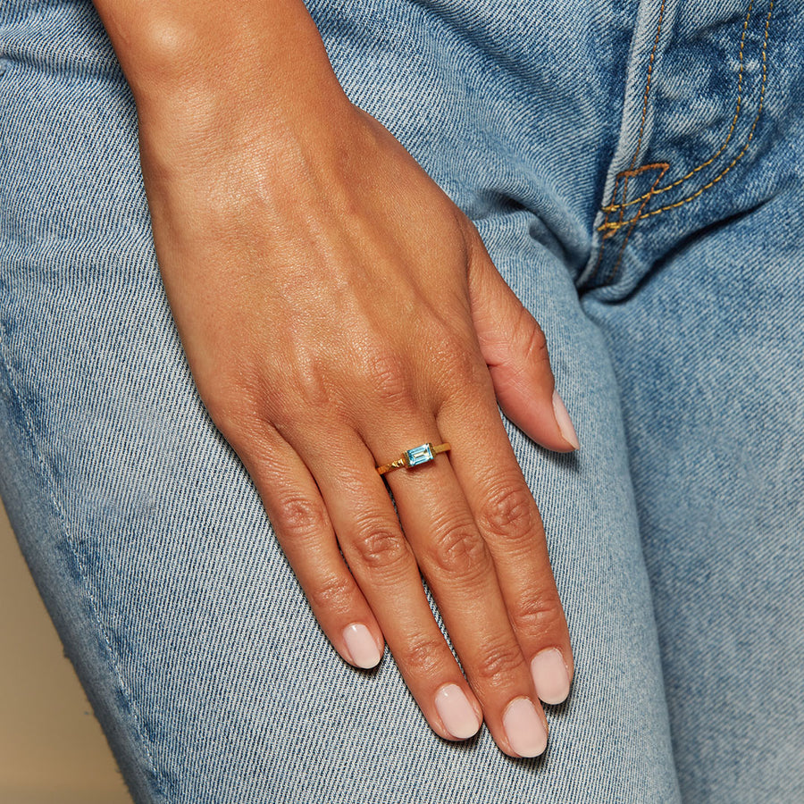 Speak with Love Blue Topaz Gold Ring