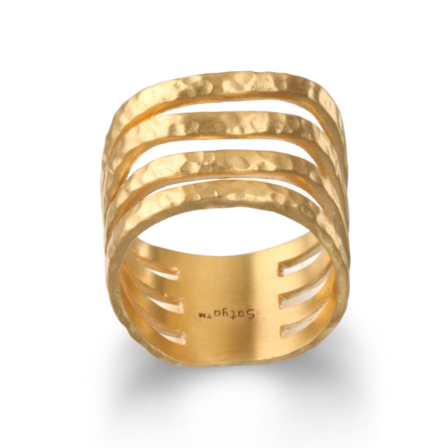 Multifaceted Beauty Band Ring